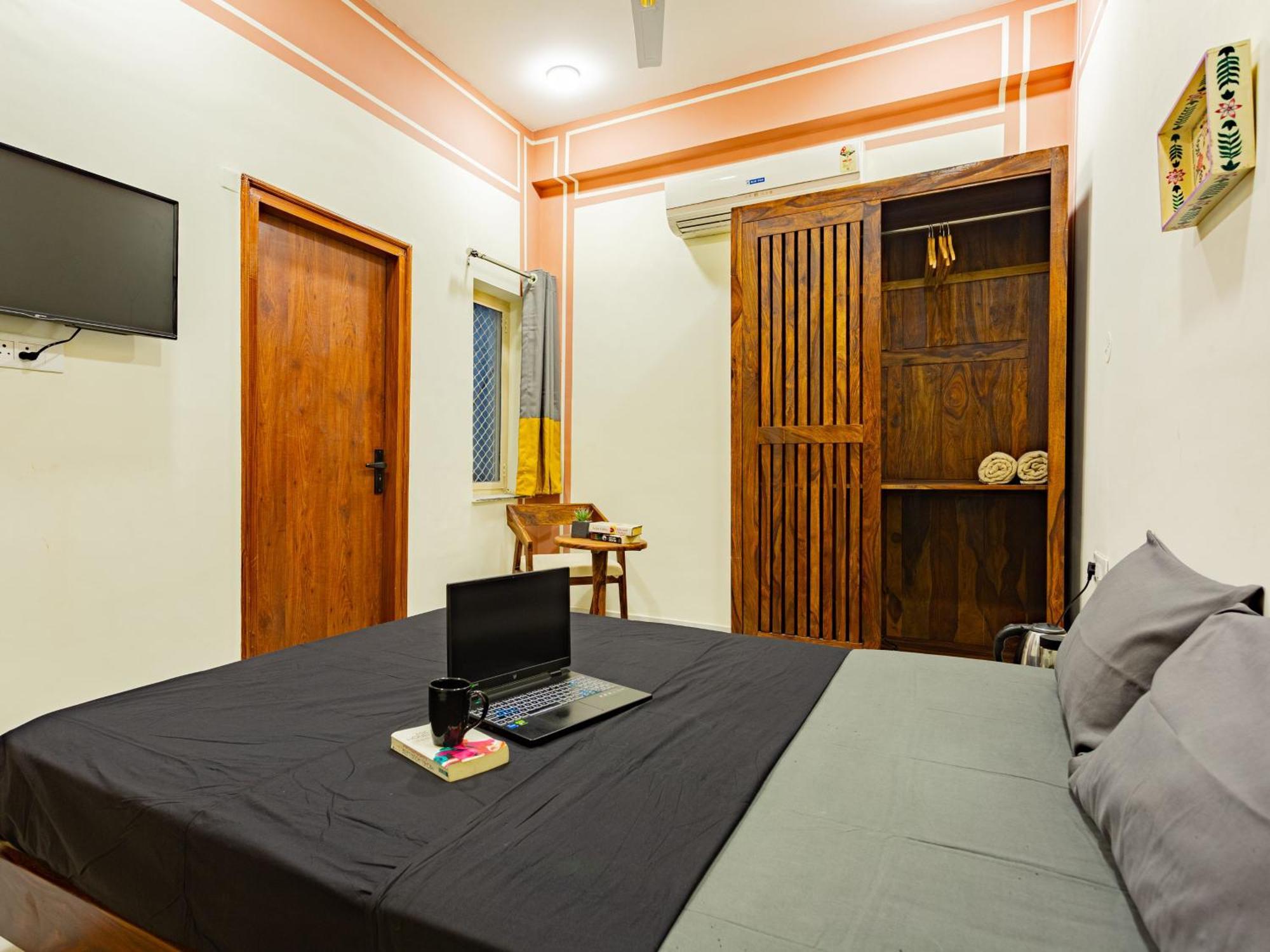 The Jaipur, Hathroi Hostel *